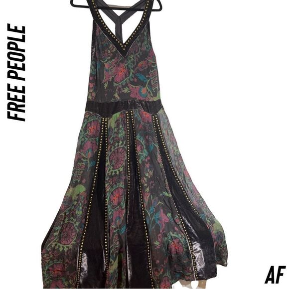 FREE PEOPLE GWENOVERE MAXI DRESS EMBELLISHED BLACK COMBO NEW SMALL - Picture 6 of 8